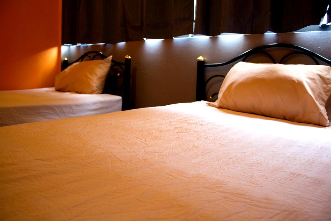 Ama Phuket Hostel Εξωτερικό φωτογραφία